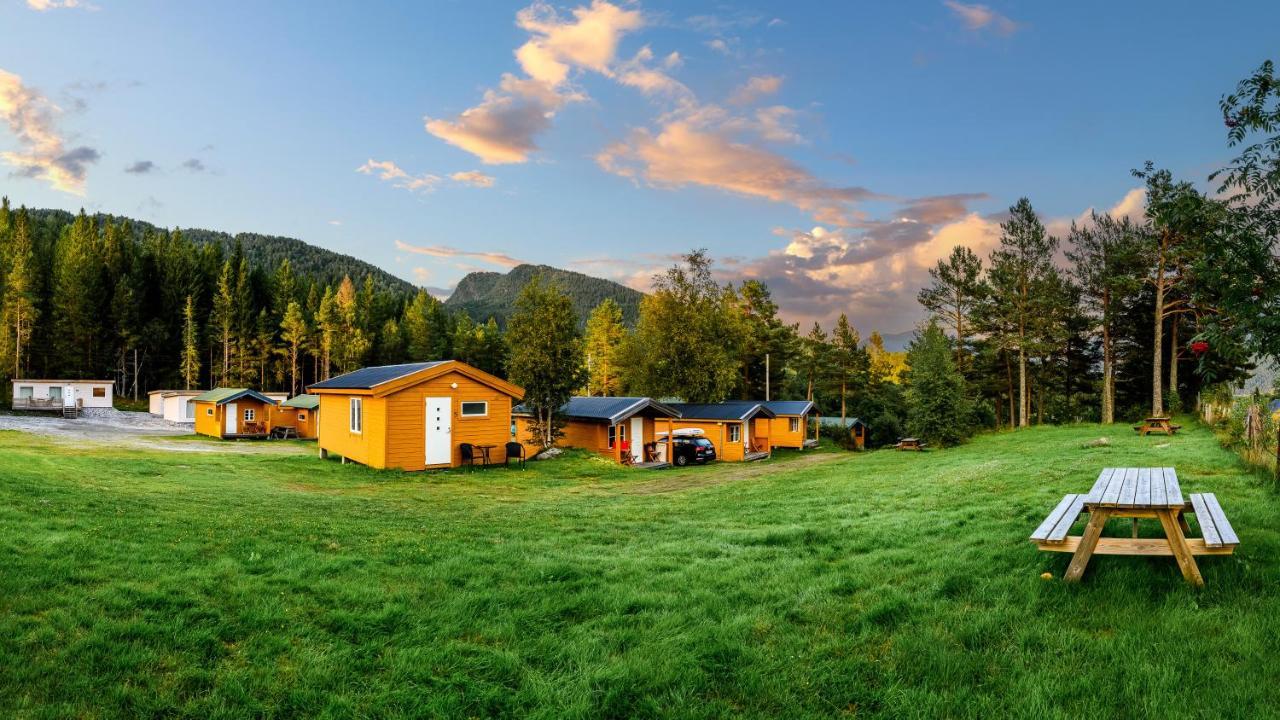 Korsbakken Camping Isfjorden Exterior foto