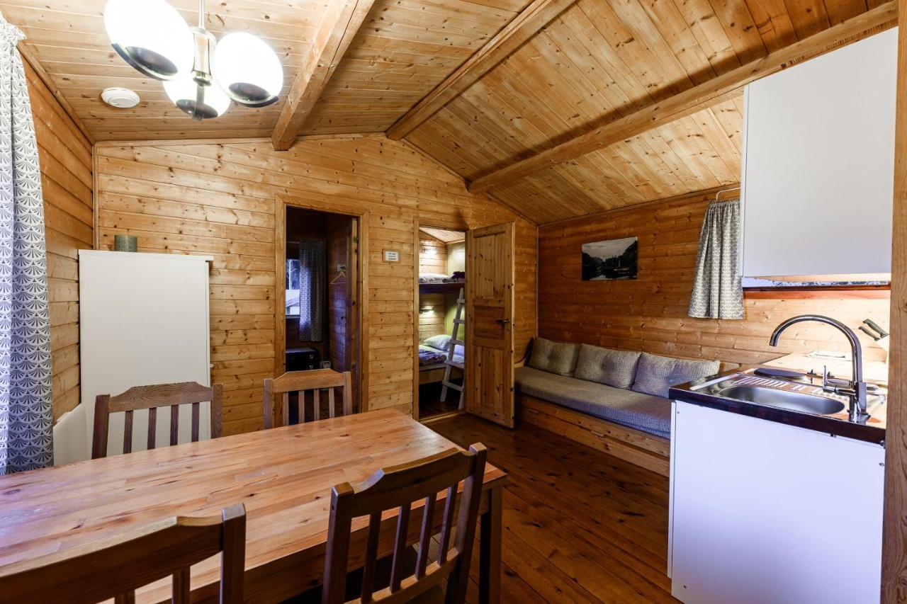 Korsbakken Camping Isfjorden Exterior foto