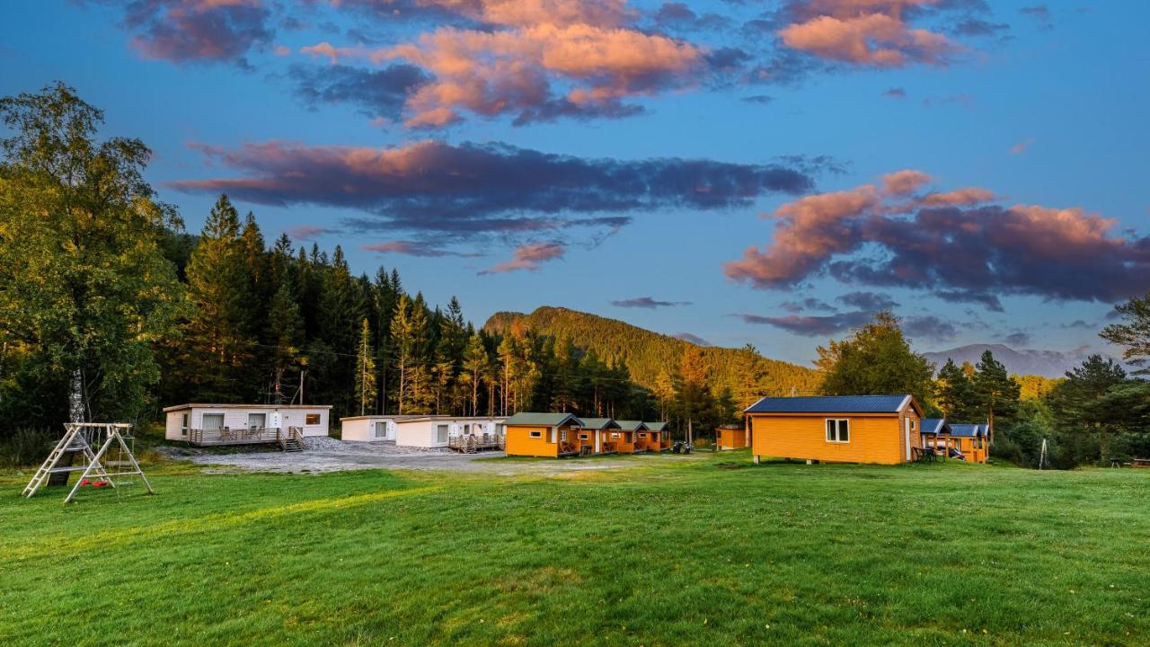 Korsbakken Camping Isfjorden Exterior foto