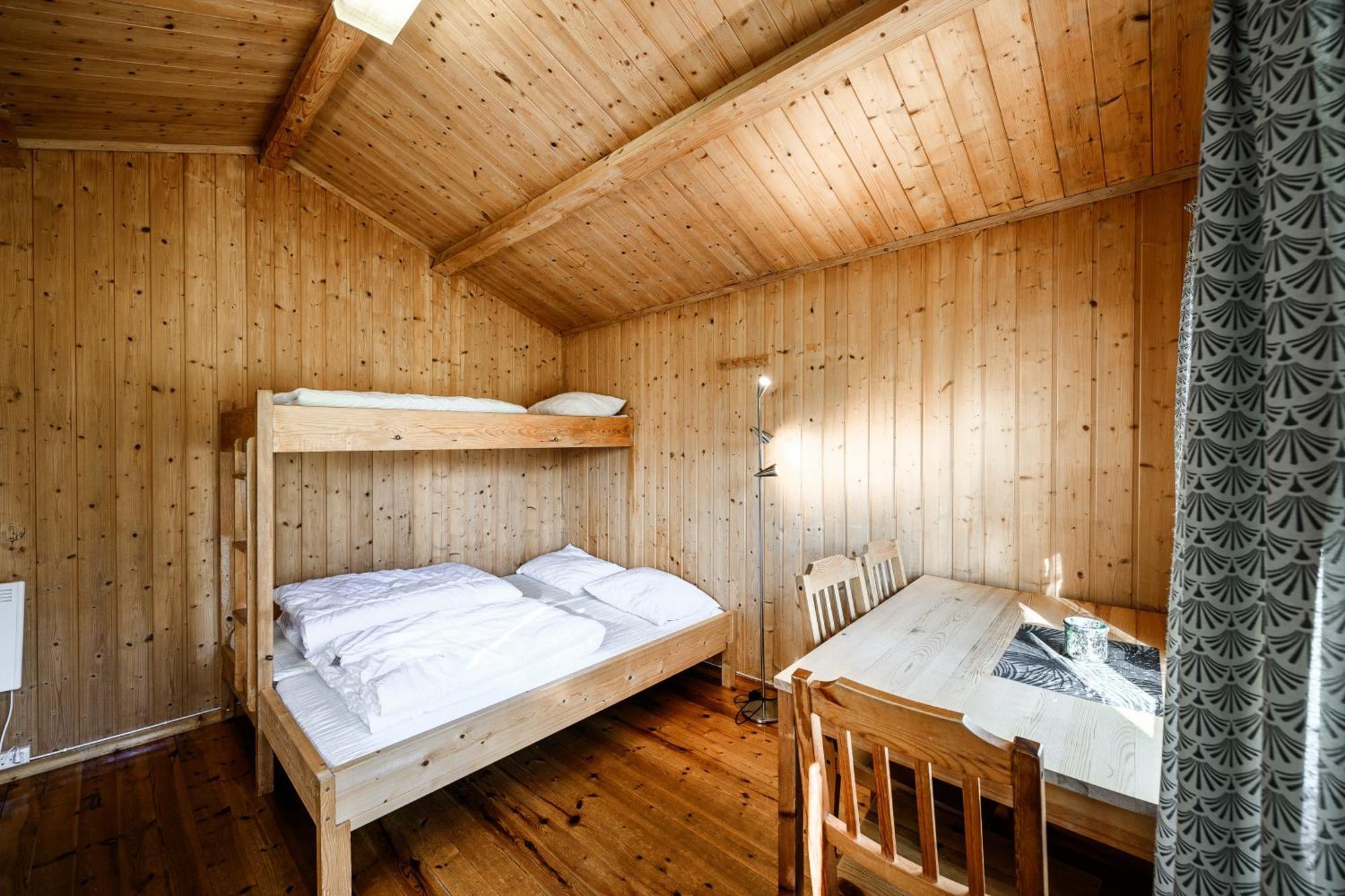 Korsbakken Camping Isfjorden Exterior foto