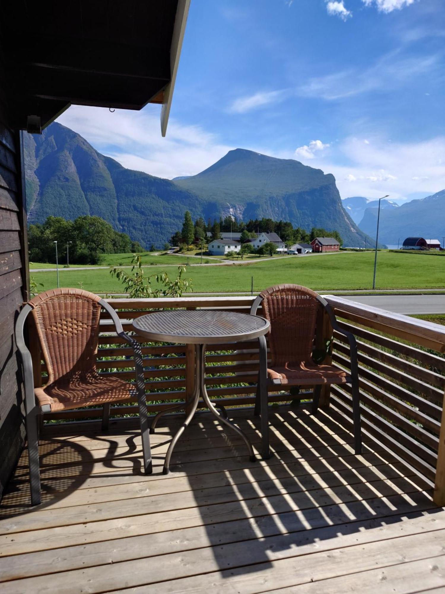 Korsbakken Camping Isfjorden Exterior foto
